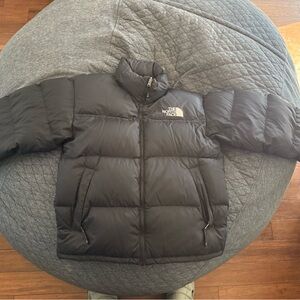 The North Face puffer jacket - 700 down fill. Size Medium